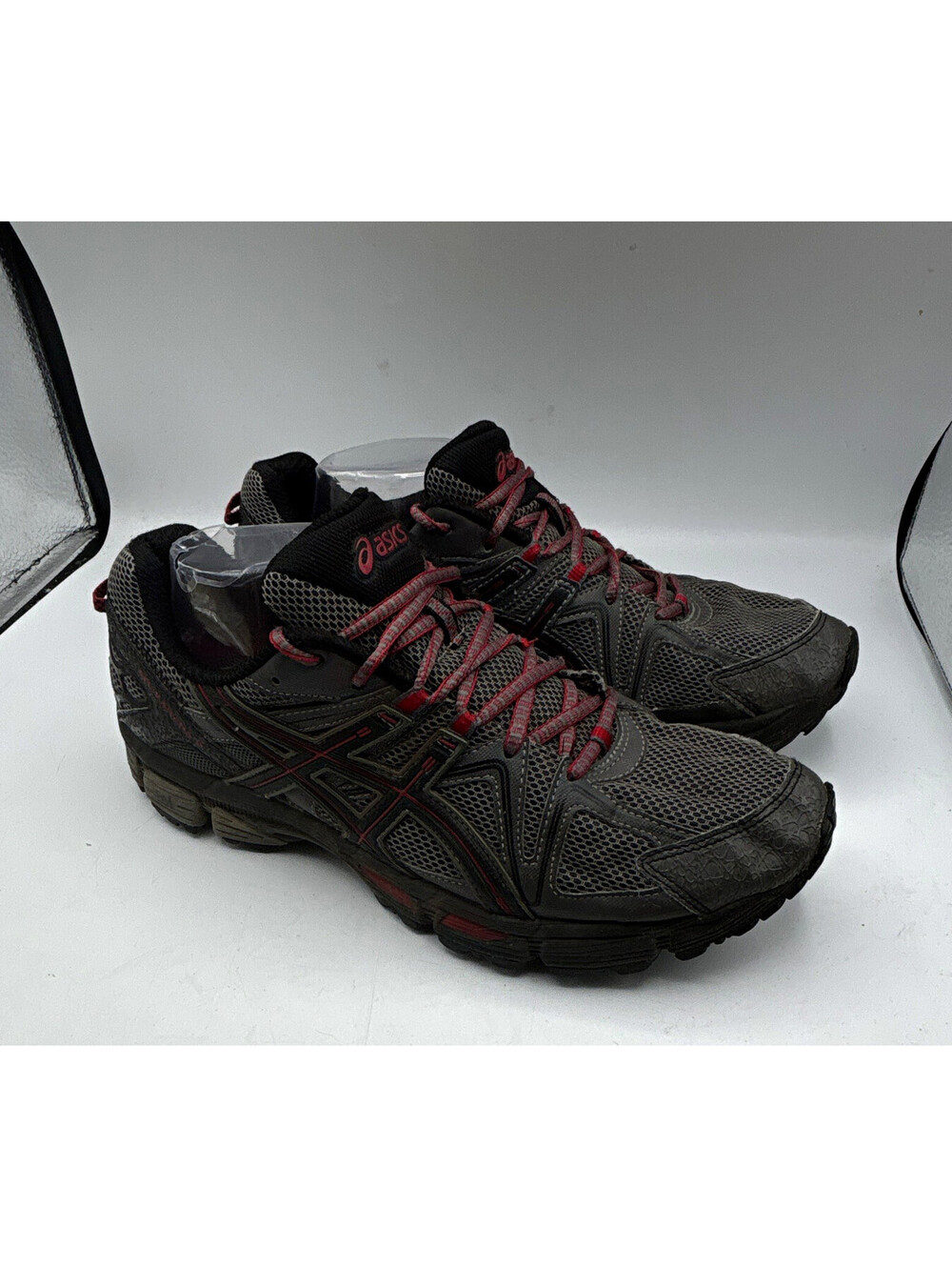 ASICS Men's Gray/Black/Red Lace Up Low Top Running Sneaker, Mesh, T6L0N
